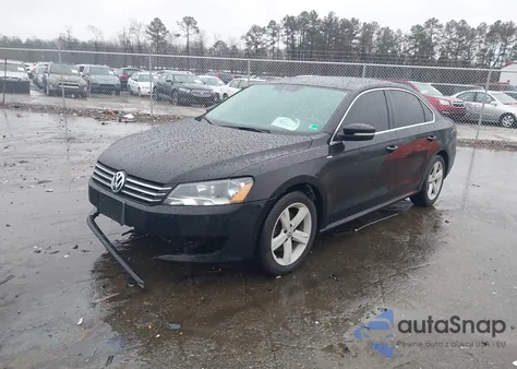 2014 Volkswagen Passat 1.8T Wolfsburg Edition from USA, damaged, VIN 1VWAT7A32EC032576